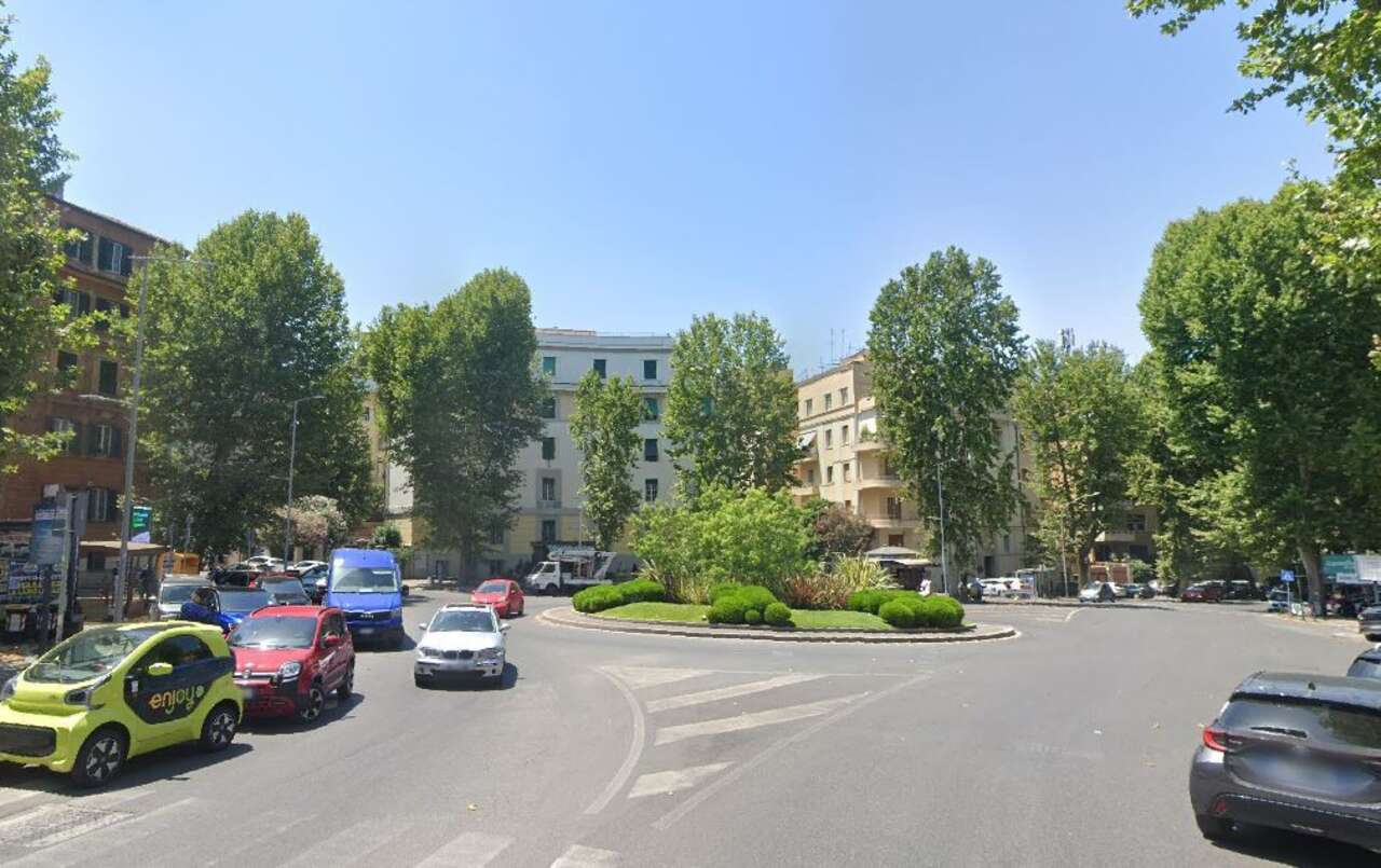 PARIOLI, LOCALE COMMERCIALE PARIOLI, LOCALE COMMERCIALE