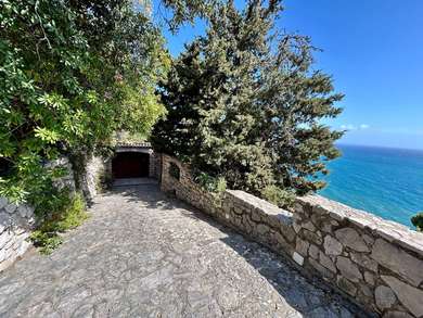 SAN FELICE CIRCEO VILLA WITH SEA VIEW