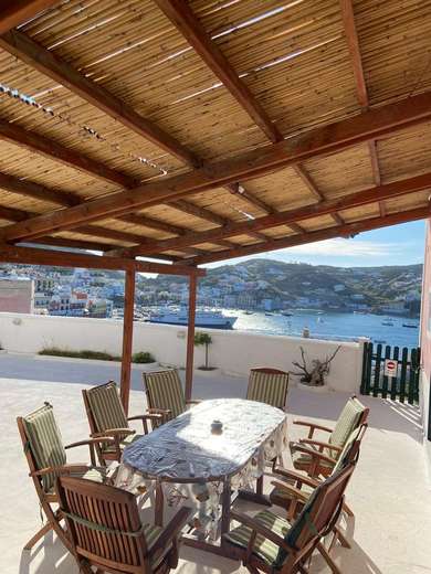 PONZA FOUR-ROOM APARTMENT FOR SALE