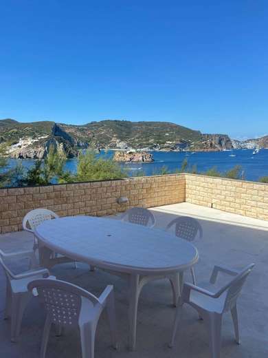 PONZA FOUR-ROOM APARTMENT FOR SALE