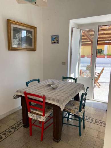 PONZA FOUR-ROOM APARTMENT FOR SALE