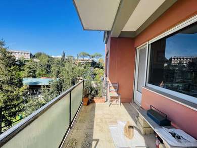 VIA TUSCIA BRIGHT THREE-ROOM APARTMENT