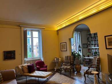 TRIESTE, ELEGANT APARTMENT