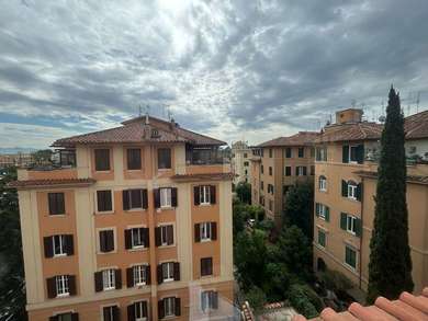 PIAZZA CRATI SALE - SPACIOUS APARTMENT