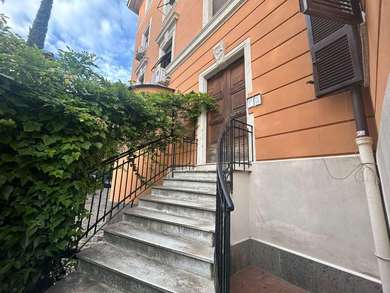 PIAZZA CRATI SALE - SPACIOUS APARTMENT