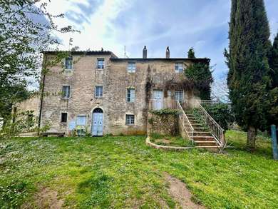 UN GIOIELLO TRA LE COLLINE TOSCANE