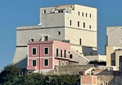 PONZA APPARTAMENTO IN VILLA D'EPOCA