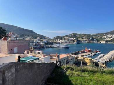 PONZA APPARTAMENTO IN VILLA D'EPOCA