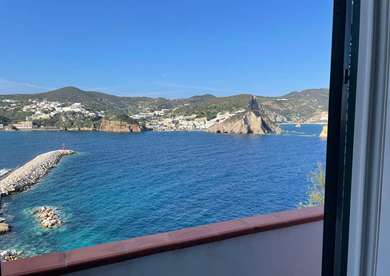 PONZA APPARTAMENTO IN VILLA D'EPOCA