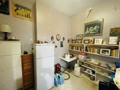 VIA TUSCIA BRIGHT THREE-ROOM APARTMENT