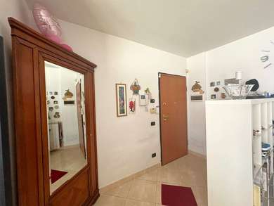 VAL CANNUTA, BRIGHT APARTMENT