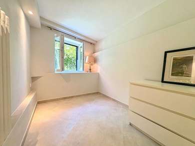 APPARTAMENTO IN VILLA CON GIARDINO