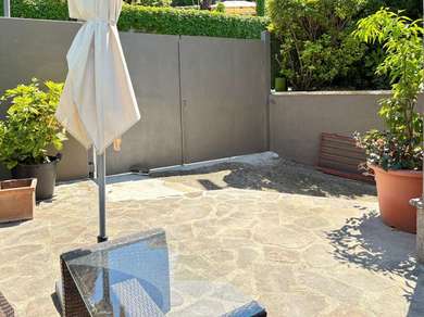 APPARTAMENTO IN VILLA CON GIARDINO