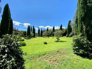 VETRALLA , SUGGESTIVA PROPRIETA'