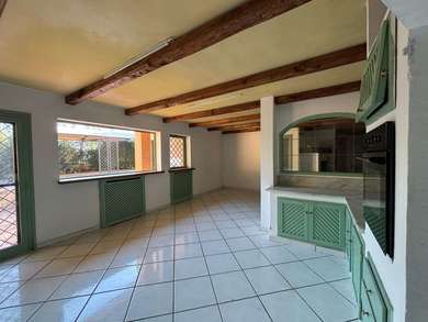 DIVINO AMORE VILLA IN COMPRENSORIO