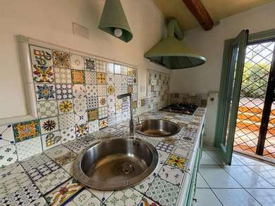 DIVINO AMORE VILLA IN COMPRENSORIO