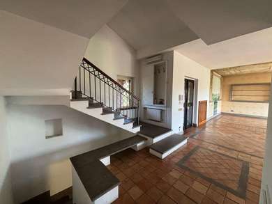 DIVINO AMORE VILLA IN COMPRENSORIO