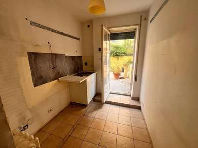 APPARTAMENTO CON AMPIO TERRAZZO