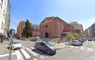 AFRICANO, LOCALE ADATTO A SUPERMERCATO