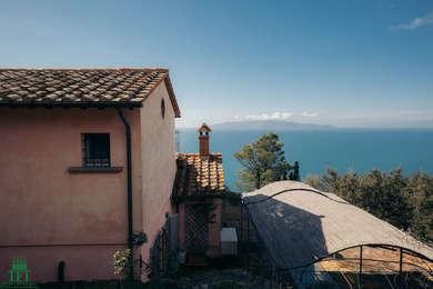 MONTE ARGENTARIO, INCANTEVOLE PROPRIETA'