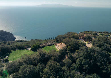 MONTE ARGENTARIO, INCANTEVOLE PROPRIETA'