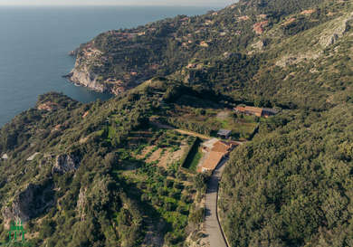 TENUTA CAPO D'UOMO SUL MONTE ARGENTARIO