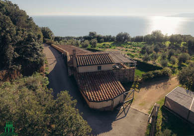 TENUTA CAPO D'UOMO SUL MONTE ARGENTARIO