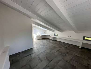 VETRALLA, SUGGESTIVE PROPERTY