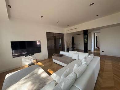 Modern Elegance in the Heart of Vigna Clara