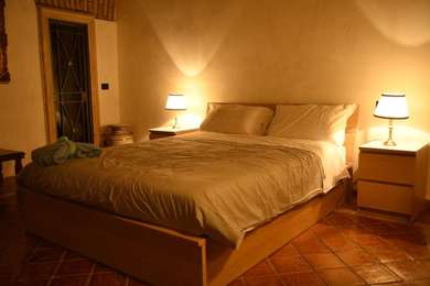 BARBERINI, BEAUTIFUL THREE-ROOM APARTMENT