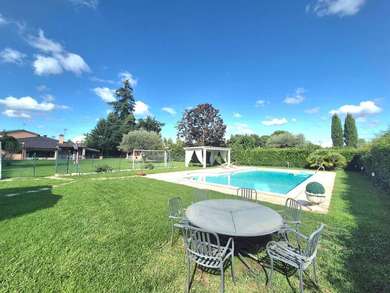 OLGIATA, VILLA UNIFAMILIARE CON PISCINA