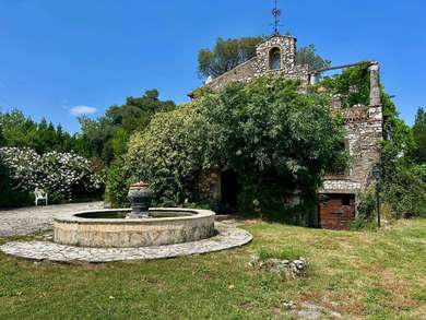 Guidonia Montecelio, Historic Residence
