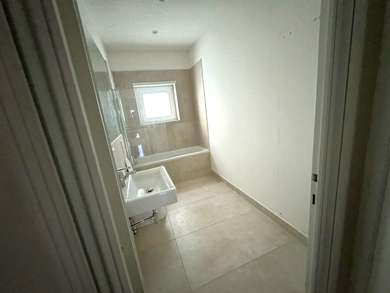 PRATO DELLA SIGNORA, APPARTAMENTO CON TERRAZZO