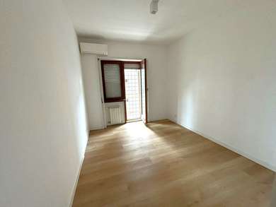 PRATO DELLA SIGNORA, APPARTAMENTO CON TERRAZZO