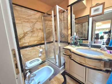 OLGIATA, VILLA BIFAMILIARE CON PISCINA