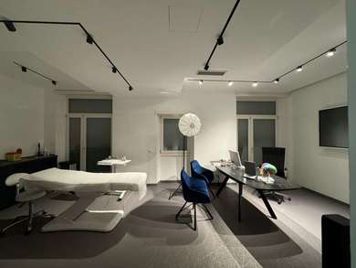 PRESTIGIOUS INCOME-GENERATING OFFICE