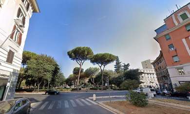 SAN GIOVANNI COMMERCIAL PROPERTY WITH INCOME