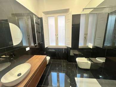 TRIESTE, APPARTAMENTO RISTRUTTURATO