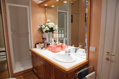 VIGNA CLARA, ELEGANTE APPARTAMENTO