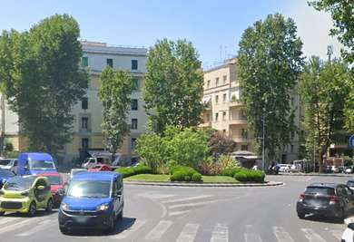 COMMERCIAL PROPERTY ON VIALE PARIOLI