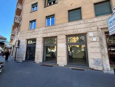 CORSO TRIESTE, LOCALE COMMERCIALE