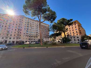 CORSO TRIESTE, LOCALE COMMERCIALE