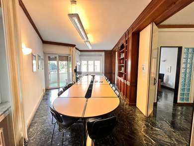 Torlonia, Bright and Spacious Office