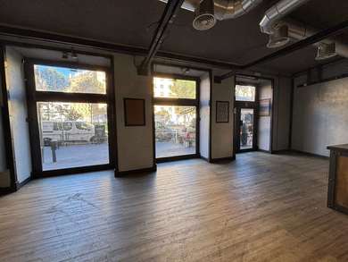 CORSO TRIESTE, LOCALE COMMERCIALE