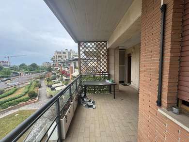 IN THE PRESTIGIOUS PAPILLO COMPLEX