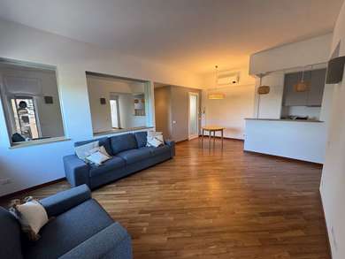 APPARTAMENTO PANORAMICO SUL TEVERE