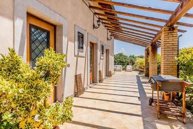 A TRUE GEM AMONG VINEYARDS AND OLIVE GROVES