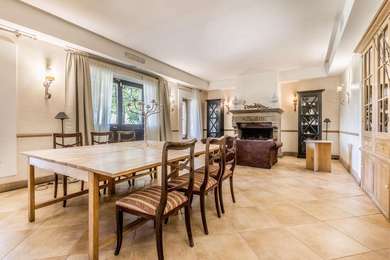 A TRUE GEM AMONG VINEYARDS AND OLIVE GROVES