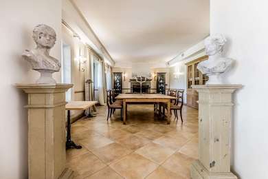 A TRUE GEM AMONG VINEYARDS AND OLIVE GROVES