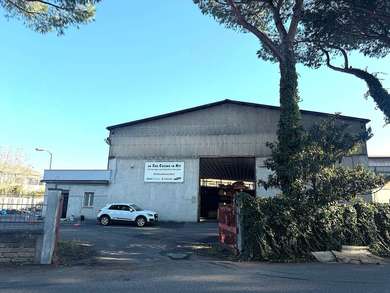 PRENESTINA, CAPANNONE INDUSTRIALE